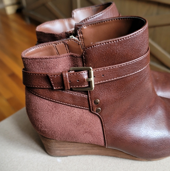 DR SCHOLL'S Double Wedge Bootie, Size 6.5 - Picture 3 of 13
